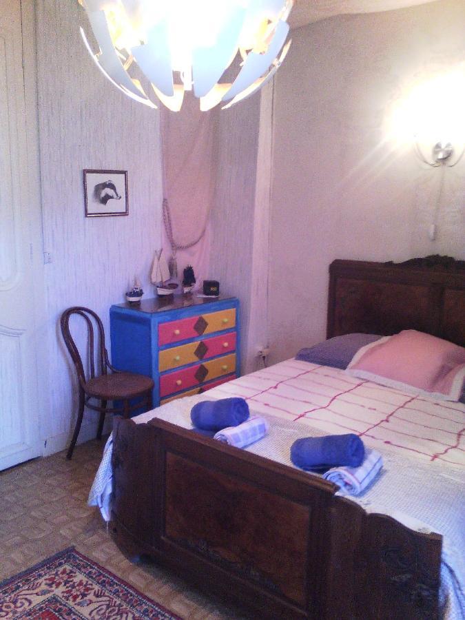 L'Ancien Patronage Guest House Caumont-sur-Garonne Bagian luar foto